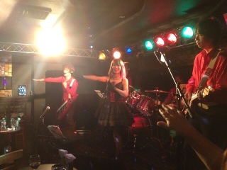 ���C�u�ʐ^