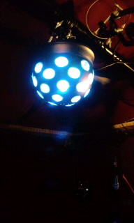 �~���[�{�[��